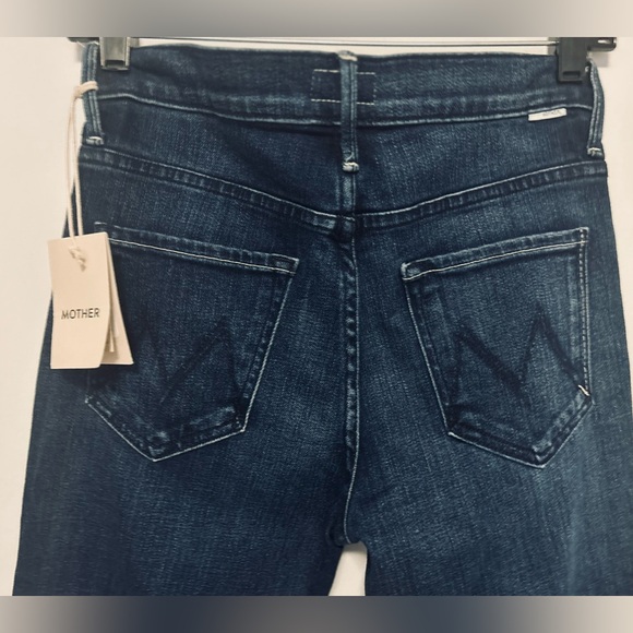 Mother The Insider Crop Step Fray Jeans in Color Sake to Me, Size 28. - Picture 5 of 10